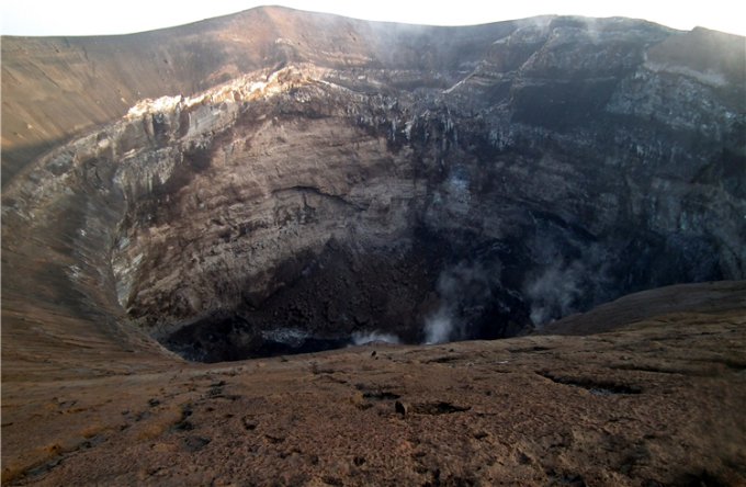 伦盖火山