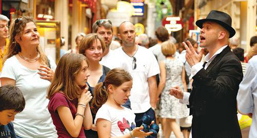 巴黎街头表演 揭秘城市文化图片