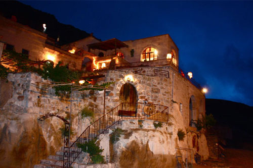 体验穴居生活 土耳其奢华洞穴酒店Akkoy Evleri Cave Hotel