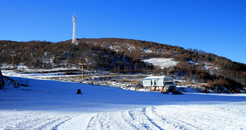 长城岭滑雪场 华北最理想的天然滑雪地域