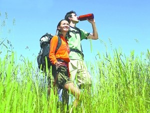 踏青出游需防6个风险点：餐饮卫生、住宿简陋