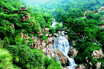 山东济南九如山-雨中游记