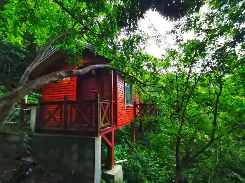 平江绊山度假山庄